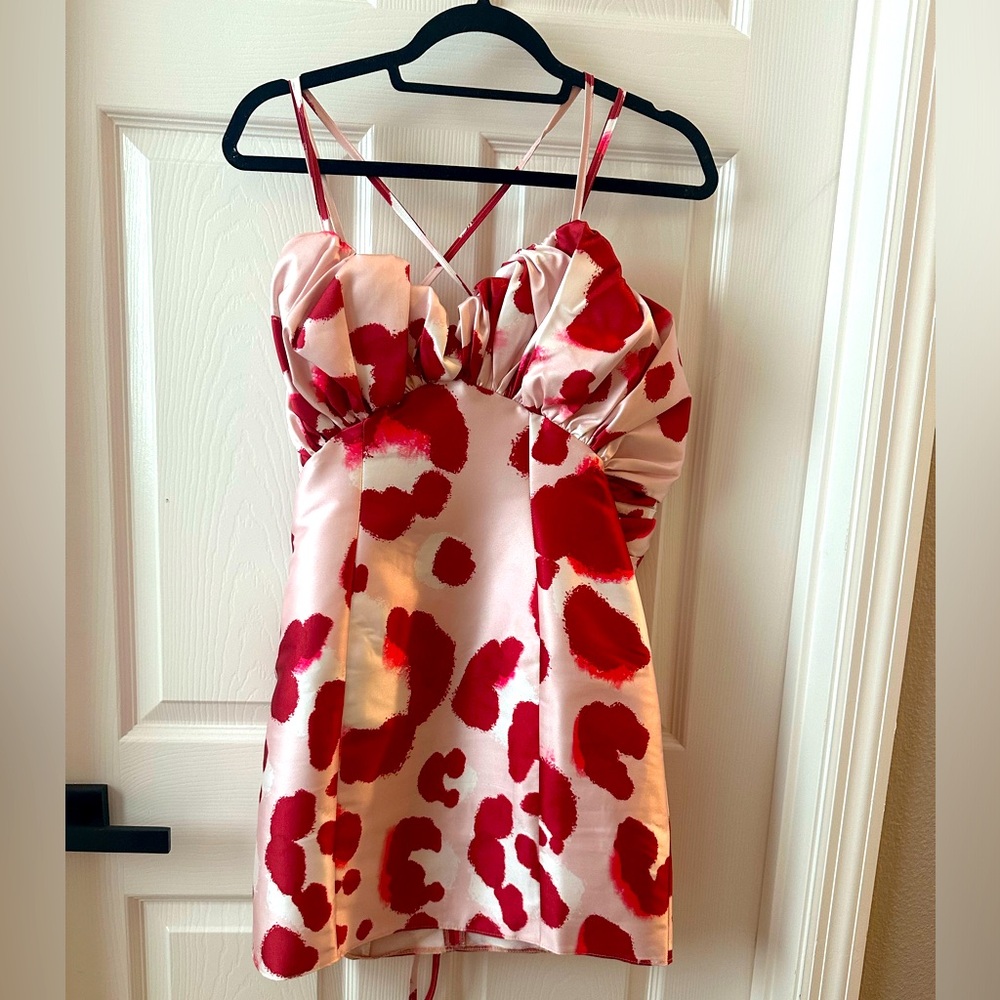 Party dress with backless tye back